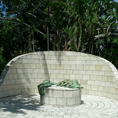 10-Holocaust Memorial d.JPG